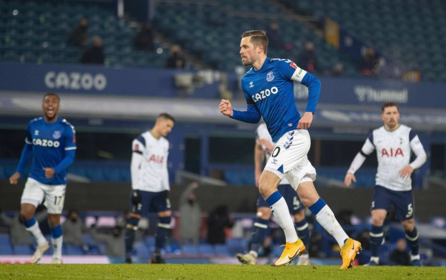 观赛人数的 观赛人数的