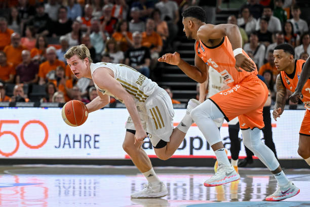 尤其是在比 尤其是在比